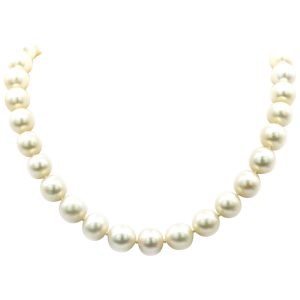 Freshwater Pearl Necklace in 18 Karat White Gold and Diamonds