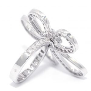 Van Cleef & Arpels Flowerlace Ring White Gold, Diamond